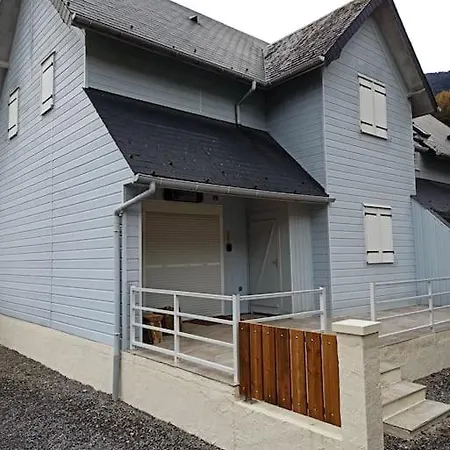 Le - - Jusqu'a 10 Pers