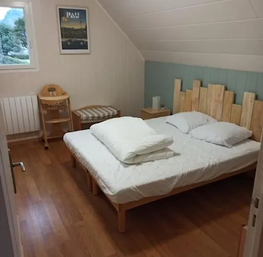 Le - - Jusqu'a 10 Pers *