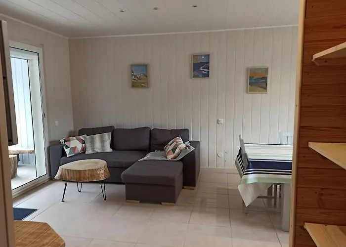 Le - - Jusqu'a 10 Pers