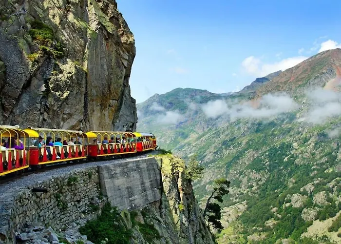 Le - - Jusqu'a 10 Pers *